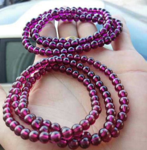 揭秘石榴石價(jià)格背后的秘密 ????