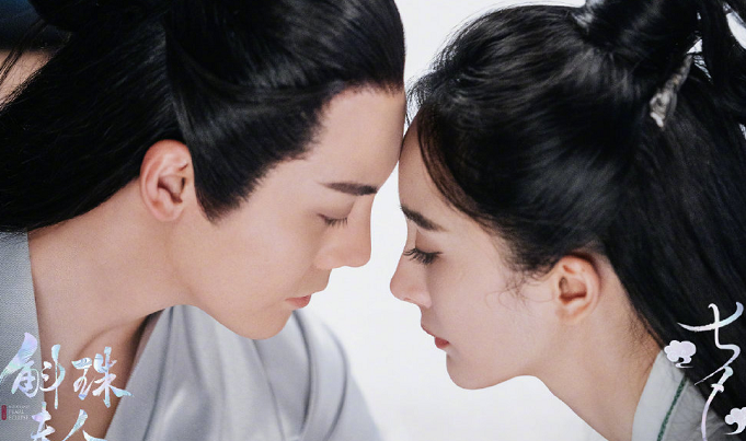 探秘小巷獨(dú)特小店，劉凱威與楊冪新劇揭曉！