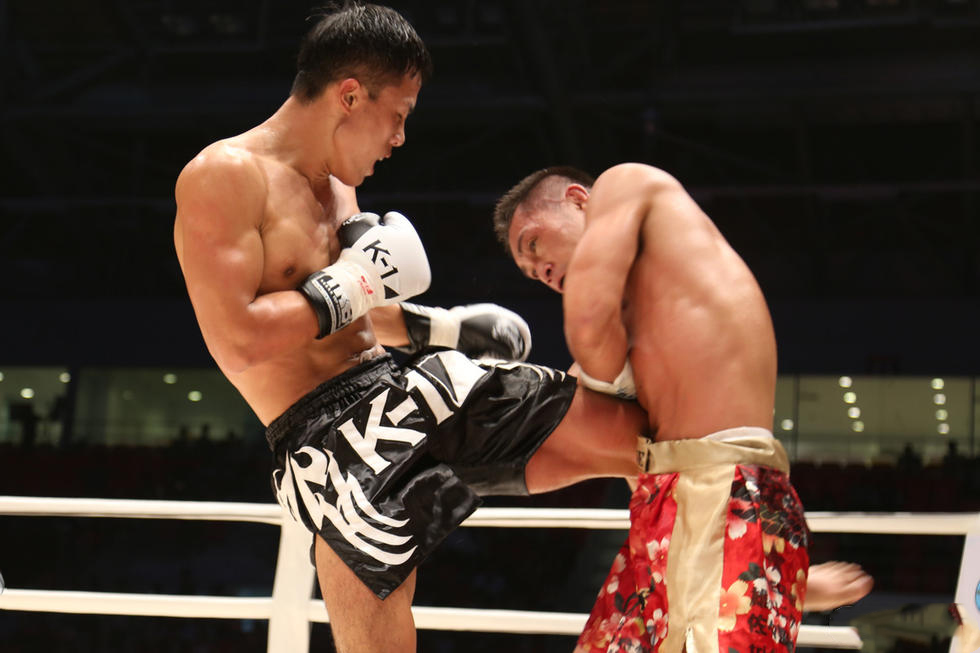 武林風謝雷熱血賽場上的溫情故事與最新賽事報道