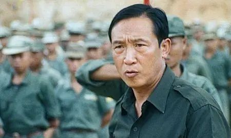 金三角女毒梟電影，逆風(fēng)翱翔中的自信與力量蛻變