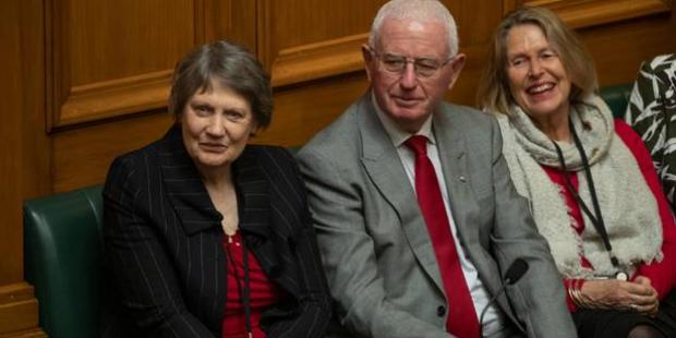 探索安全高效的在線投注平臺，最新網(wǎng)投下載需謹慎處理（涉及違法犯罪問題）