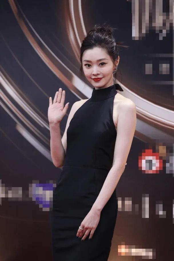 審美趨勢(shì)下的明星腹肌圖片與身體塑造觀念探究