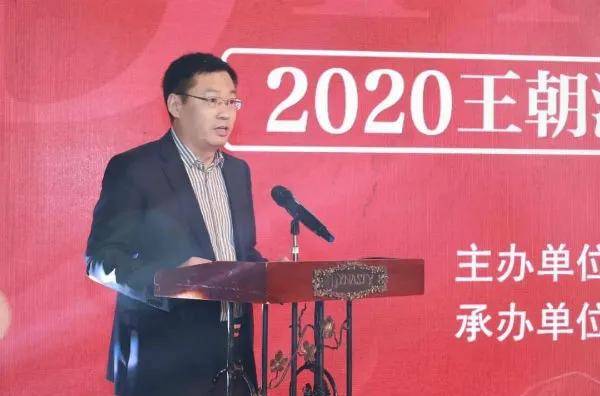 王朝酒業(yè)引領(lǐng)行業(yè)變革，鑄就酒業(yè)新輝煌