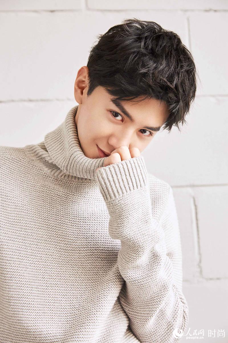 當代青年男性時尚潮流與生活方式深度探索，最新趨勢揭秘