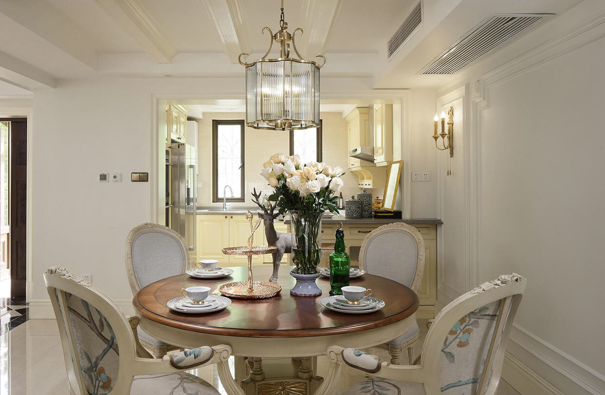 最新餐廳裝修，家的味道與友情的盛宴之地