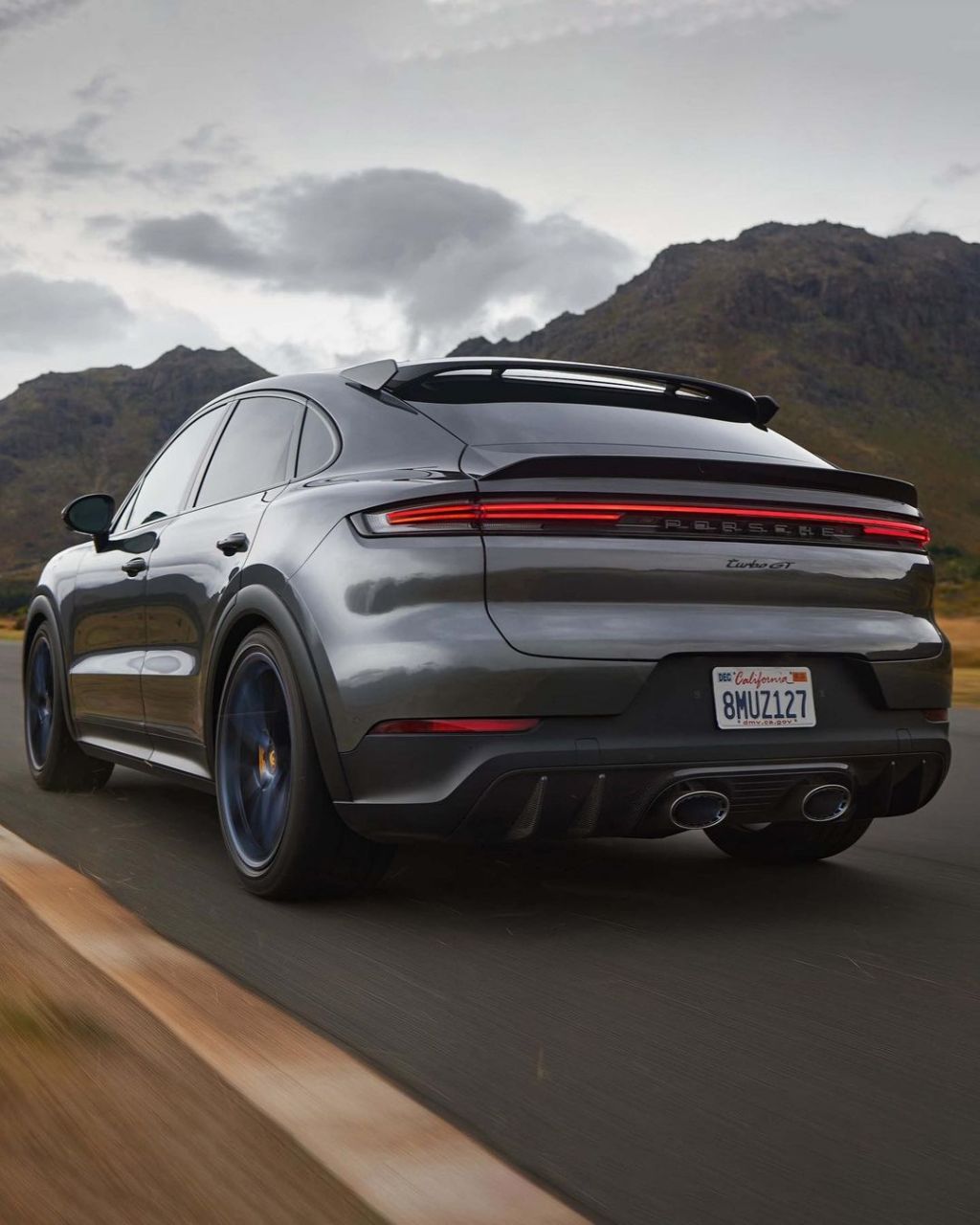 卡宴跑車最新選購與駕駛體驗(yàn)全面指南