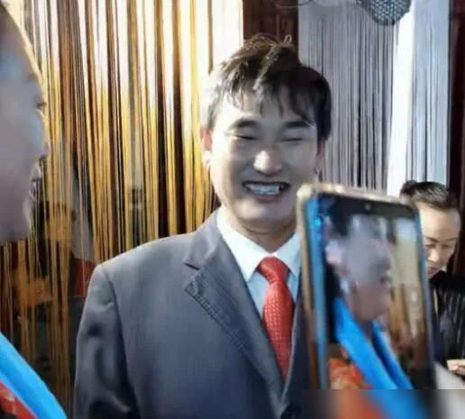 大衣哥最新動(dòng)態(tài)，與自然美景的邂逅，內(nèi)心平和之旅啟程